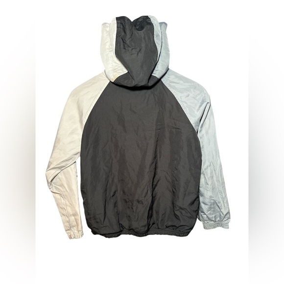 Vintage Fila Kids Hooded Windbreaker Full Zip Jacket Youth Size 10-12 Hoodie - Picture 2 of 10